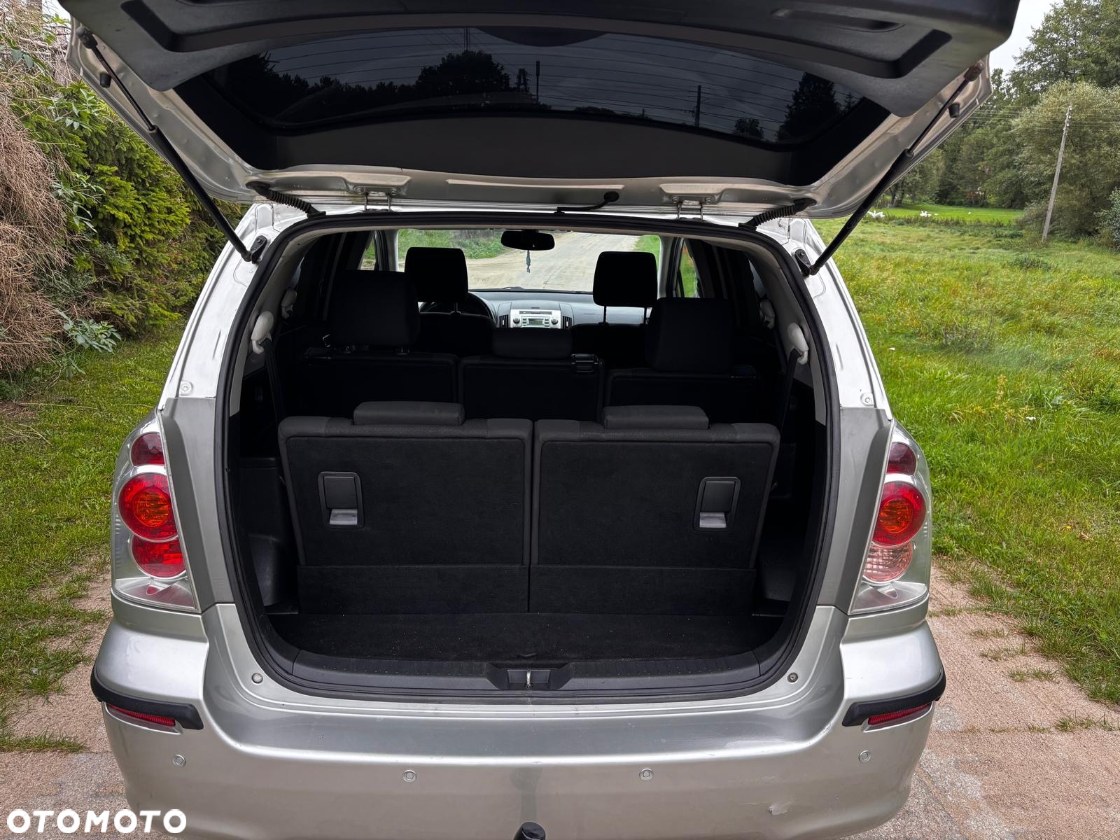 Toyota Corolla Verso 1.8 Gold 7os - 22