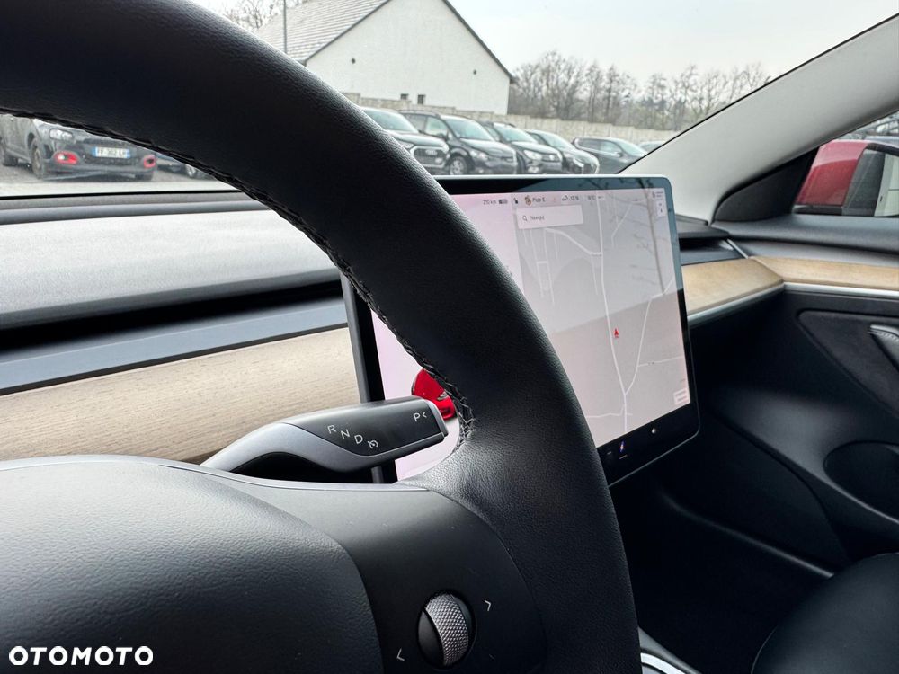 Tesla Model 3 - 31