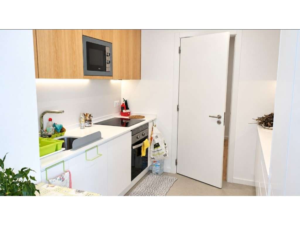 Elegante e moderno apartamento T2 em Benfica - Grande imagem: 4/23
