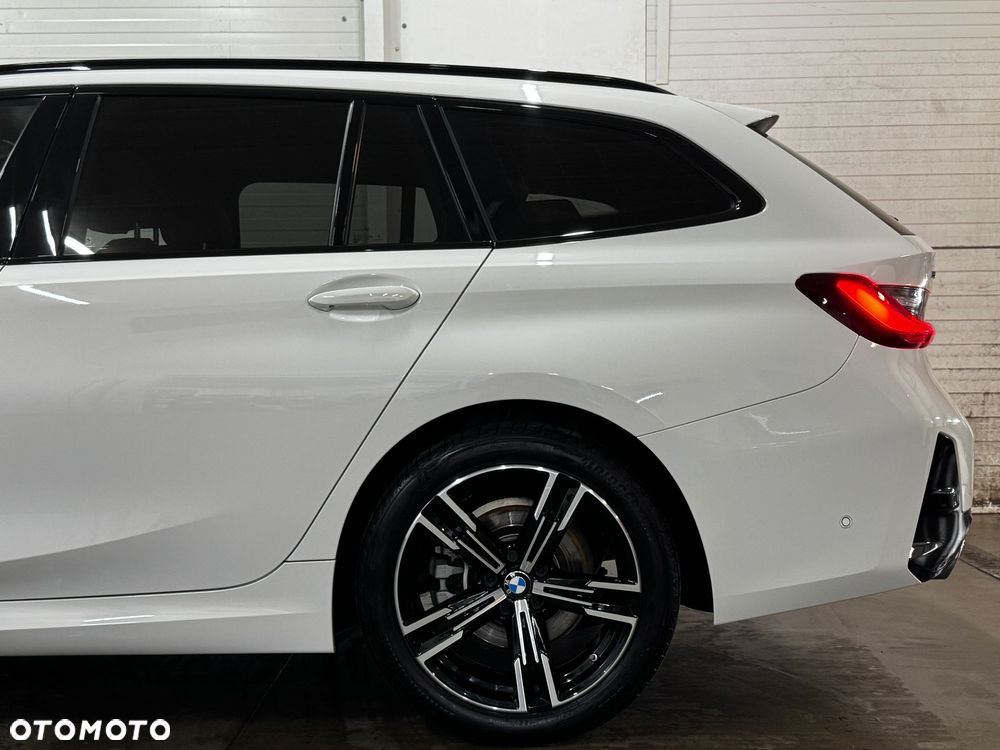 BMW Seria 3 320d xDrive mHEV M Sport - 10