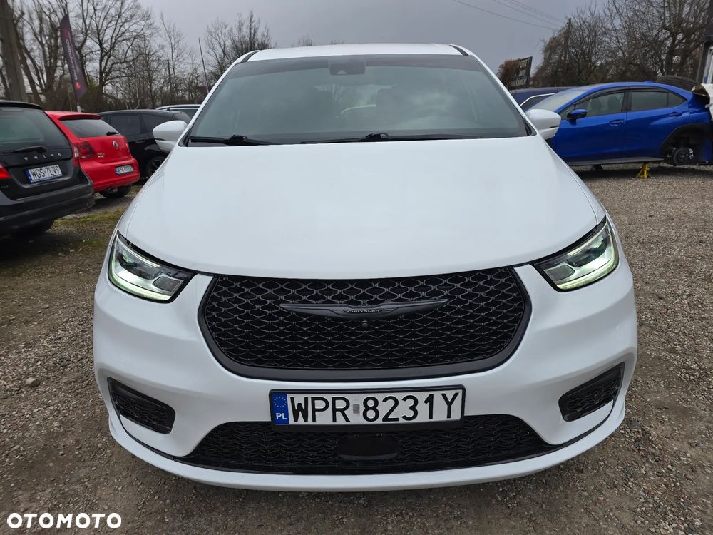 Chrysler Pacifica - 9