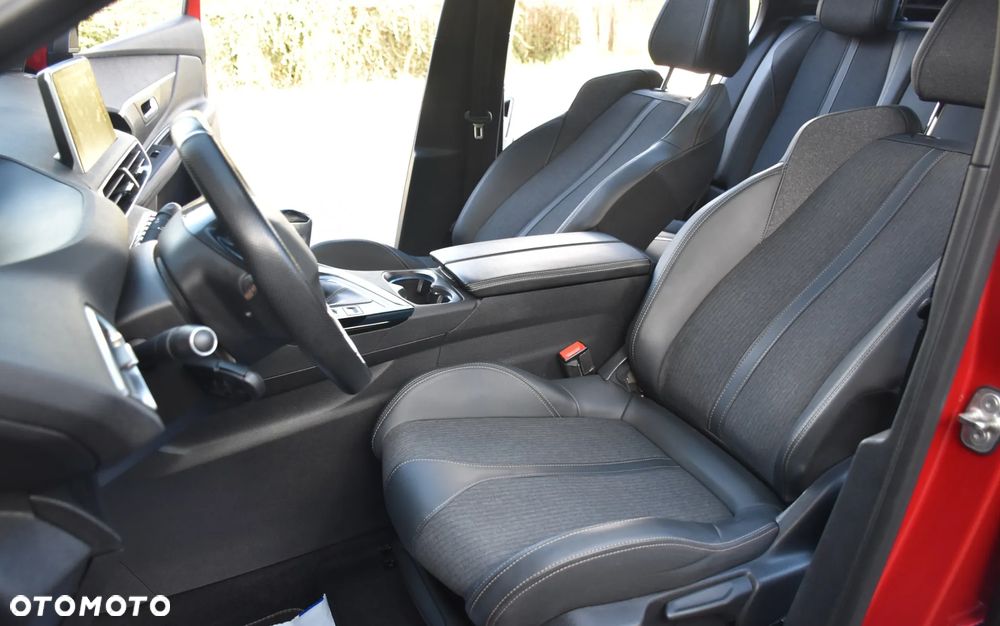 Peugeot 3008 1.5 BlueHDi GT S&S - 12