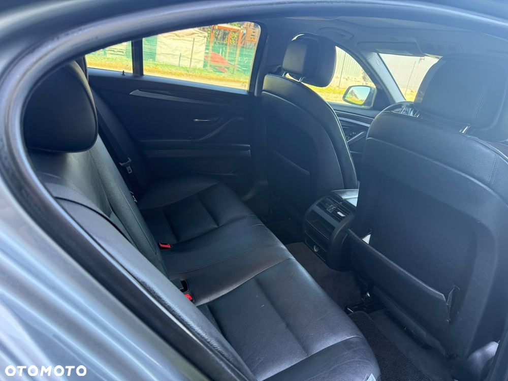BMW Seria 5 528i Modern Line - 21