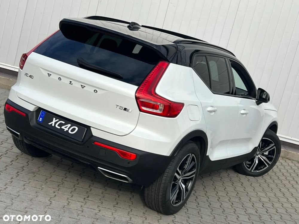 Volvo XC 40 T5 AWD R-Design - 11