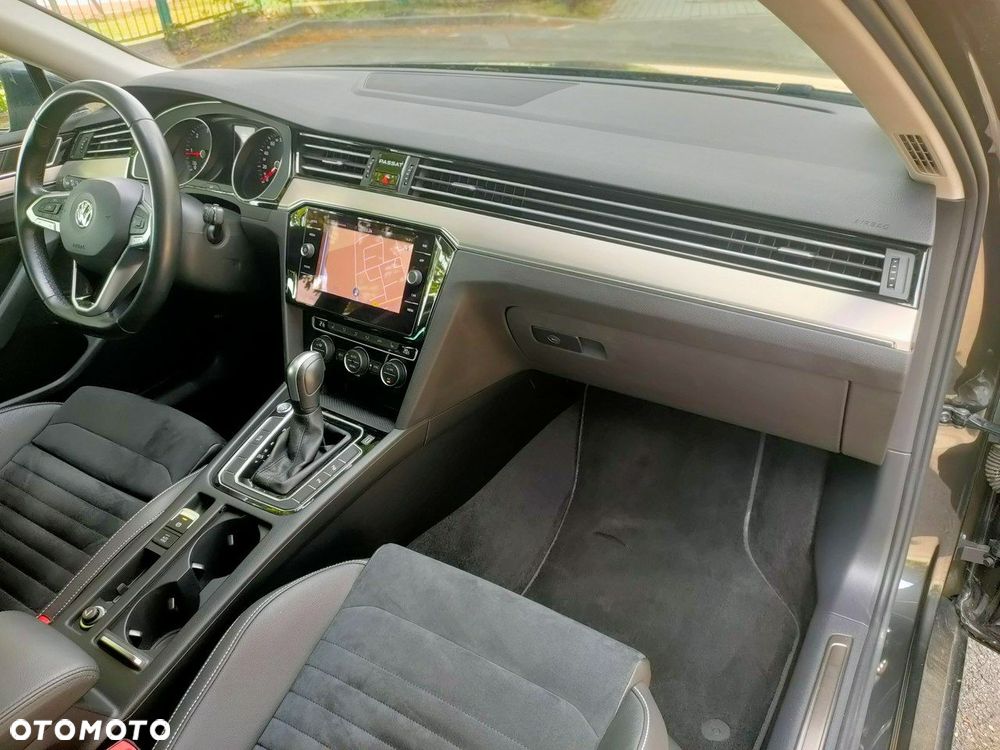 Volkswagen Passat - 23