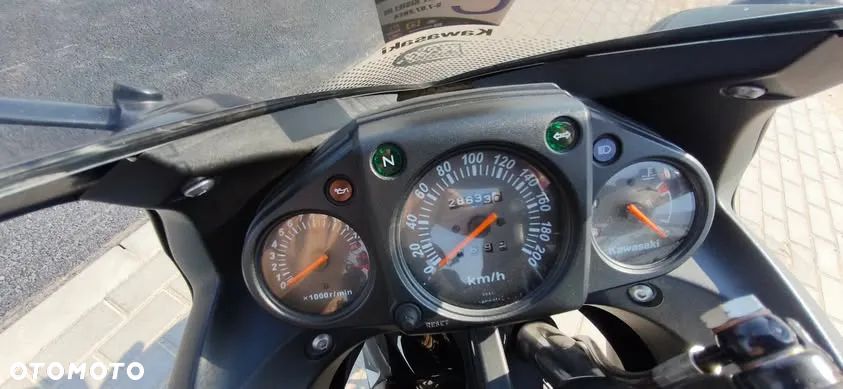 Kawasaki Ninja 250R - 13