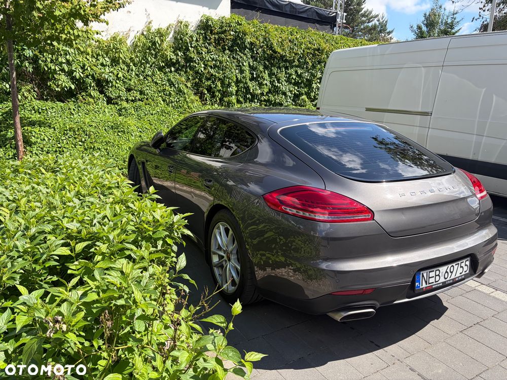 Porsche Panamera - 3