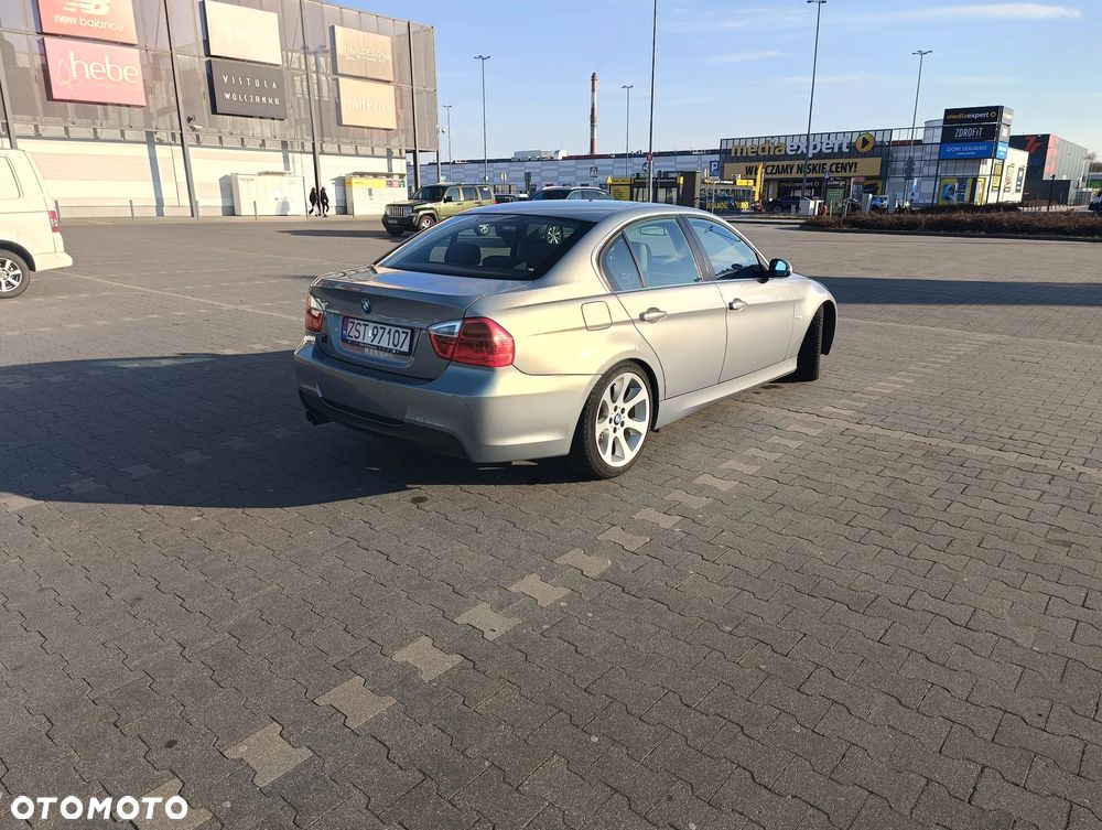BMW Seria 3 325i - 8