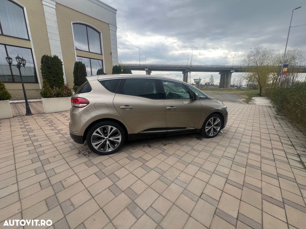 Renault Scenic - 6