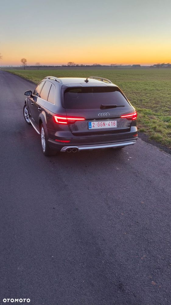 Audi A4 Allroad - 31