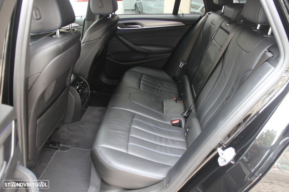 BMW 520 d Pack M Auto - 19