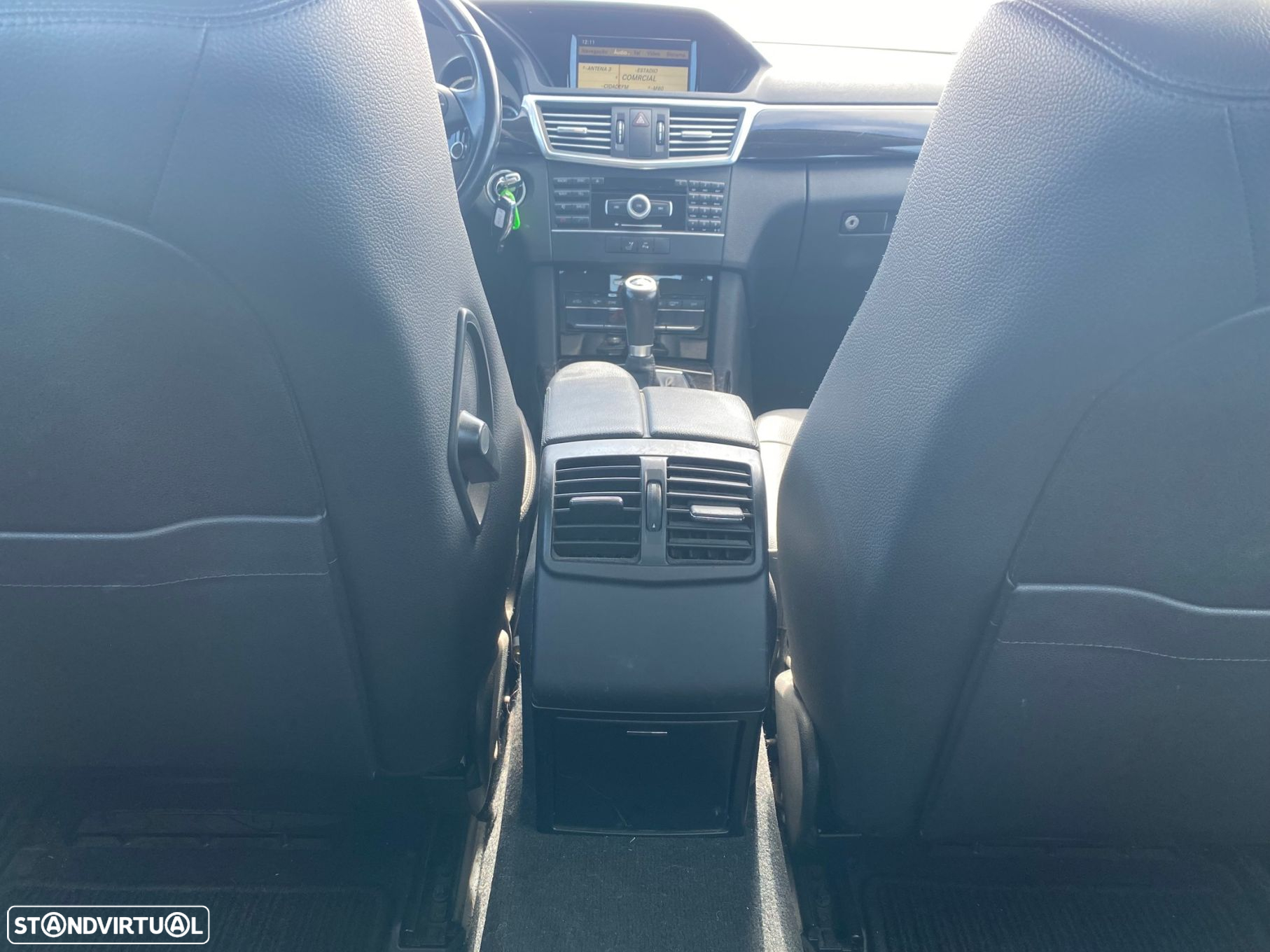 Mercedes-Benz E 250 CDi Avantgarde BlueEfficiency - 17