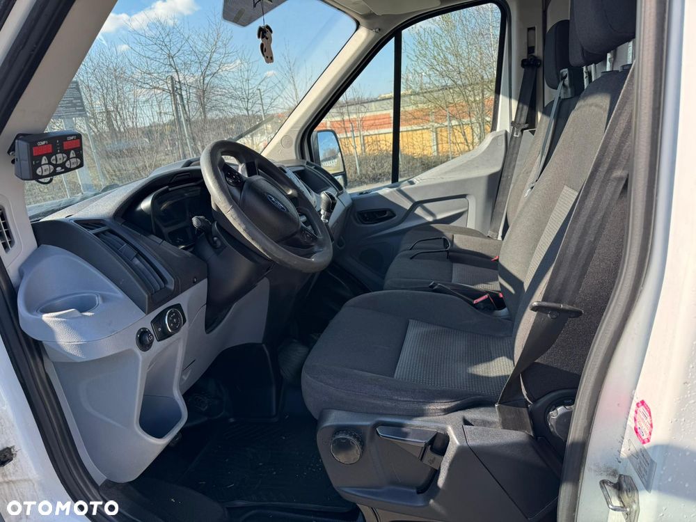 Ford TRANSIT - 12