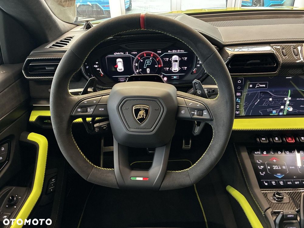 Lamborghini Urus - 12