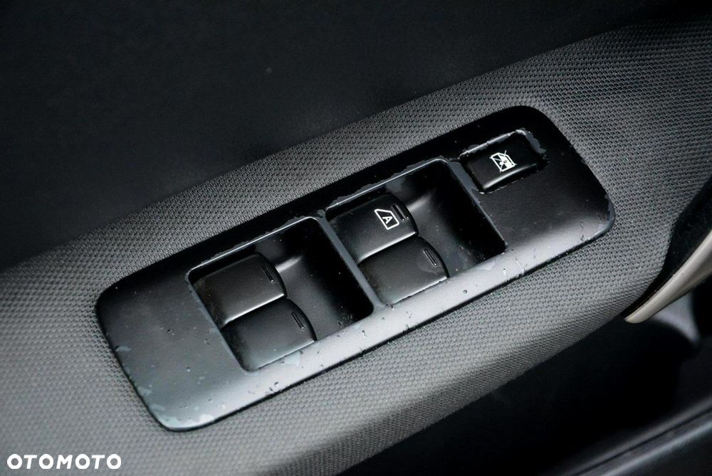 Nissan Qashqai 2.0 4x4 CVT acenta - 32