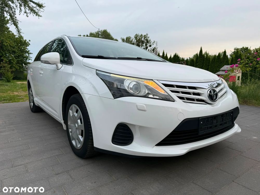 Toyota Avensis - 15