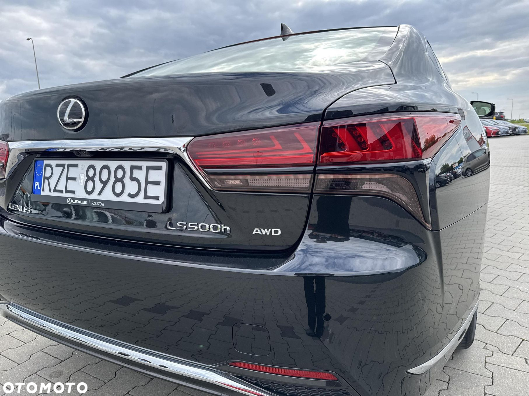 Lexus LS - 28