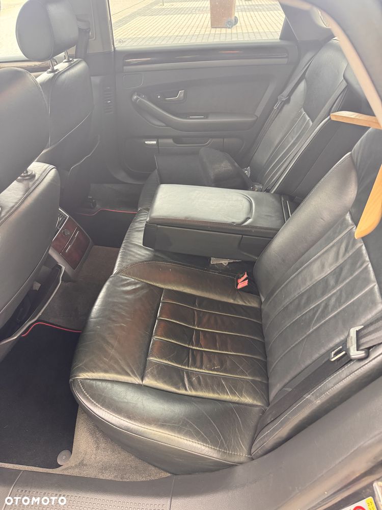 Audi A8 - 6