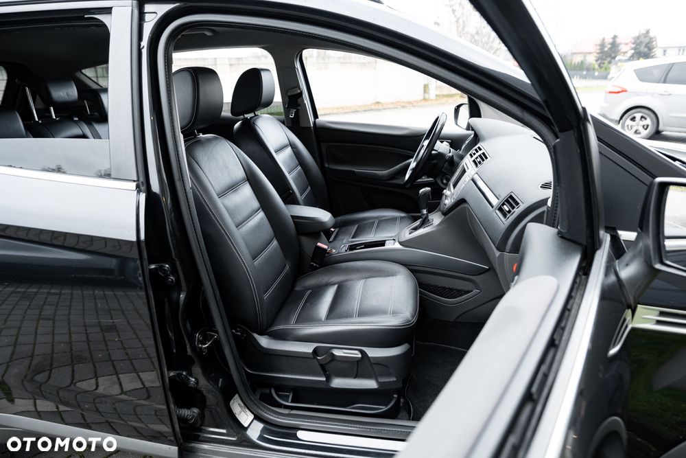 Ford Kuga 2.5 4x4 Titanium - 23