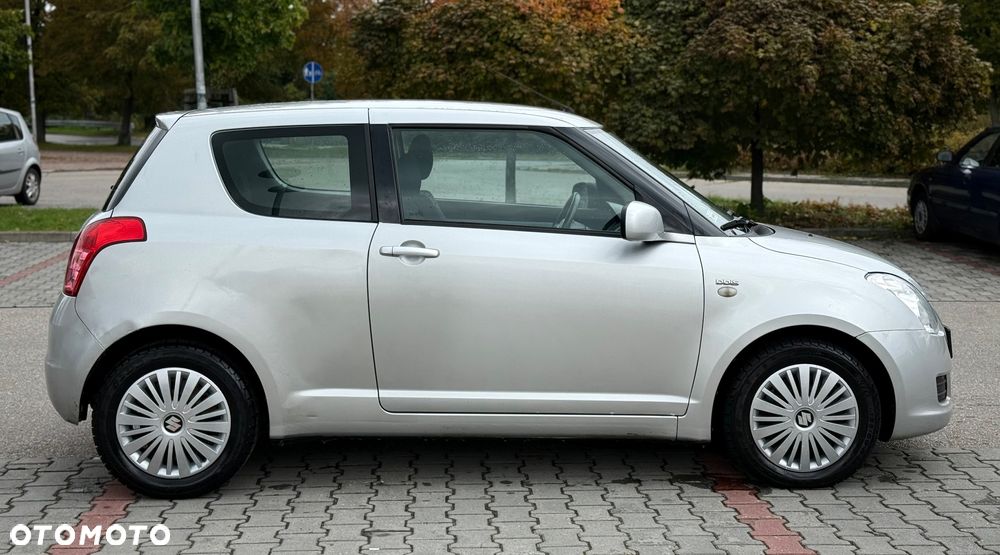 Suzuki Swift - 8