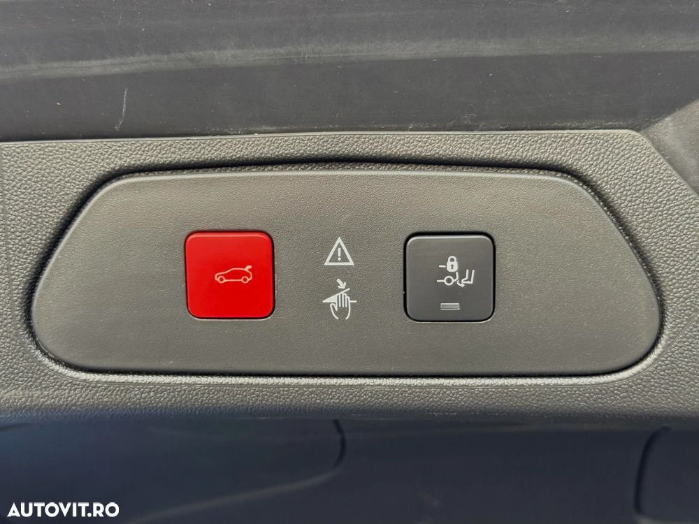 Opel Grandland X 2.0 START/STOP Aut. Ultimate - 31