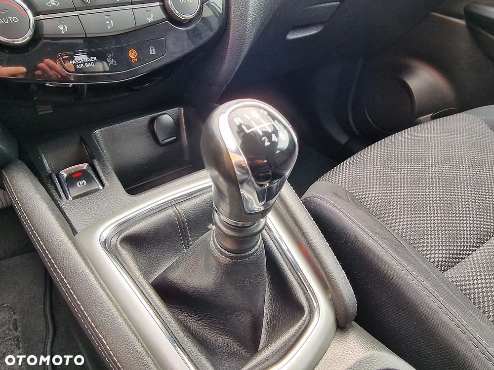 Nissan Qashqai 1.5 dCi DPF acenta - 12