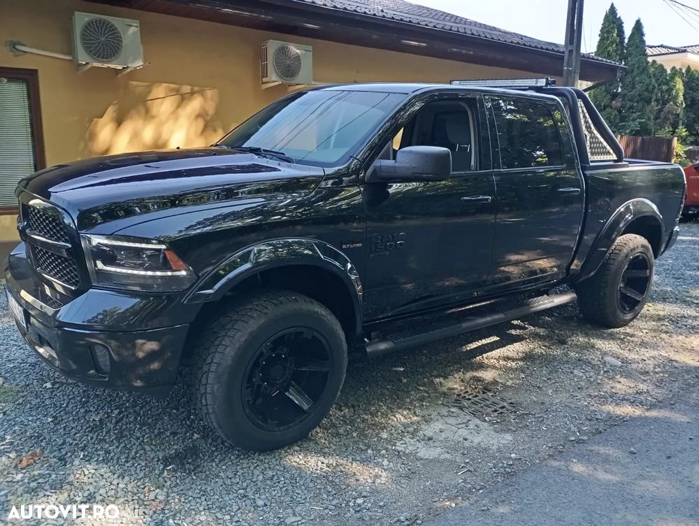 Dodge RAM - 1