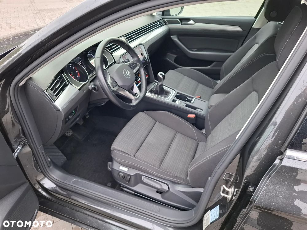 Volkswagen Passat 1.5 TSI EVO Business - 17