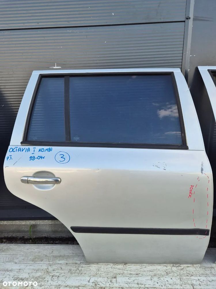 DRZWI LEWY  PRZÓD SKODA OCTAVIA I - 7
