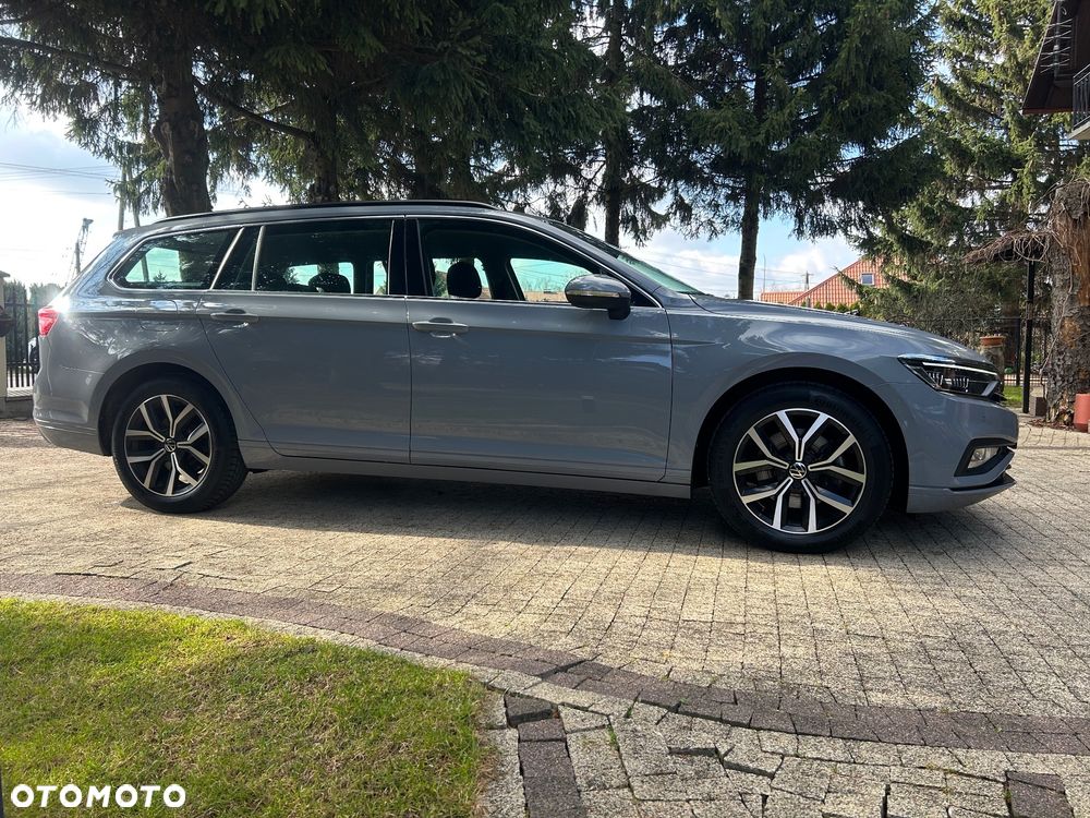 Volkswagen Passat - 9