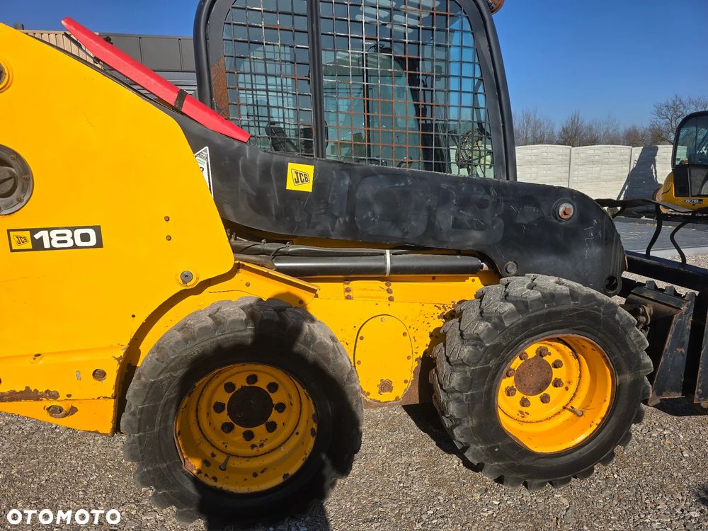 JCB - 6