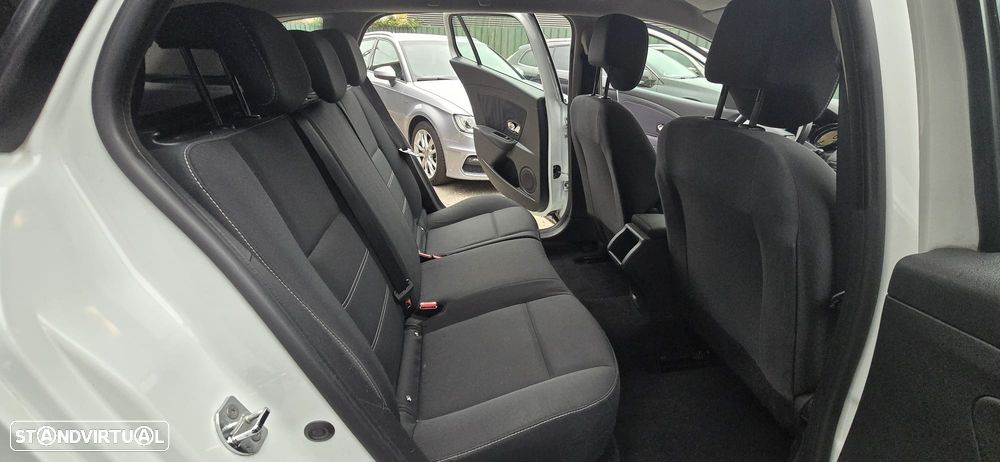 Renault Mégane Sport Tourer 1.5 dCi Dynamique S SS - 14