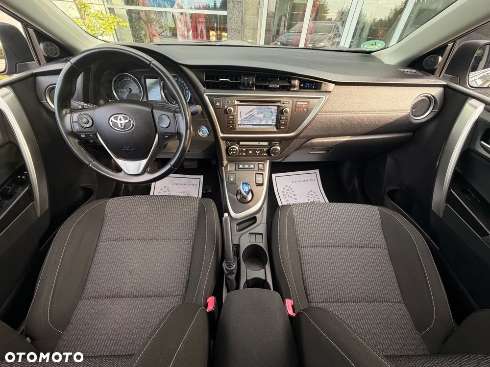 Toyota Auris - 11