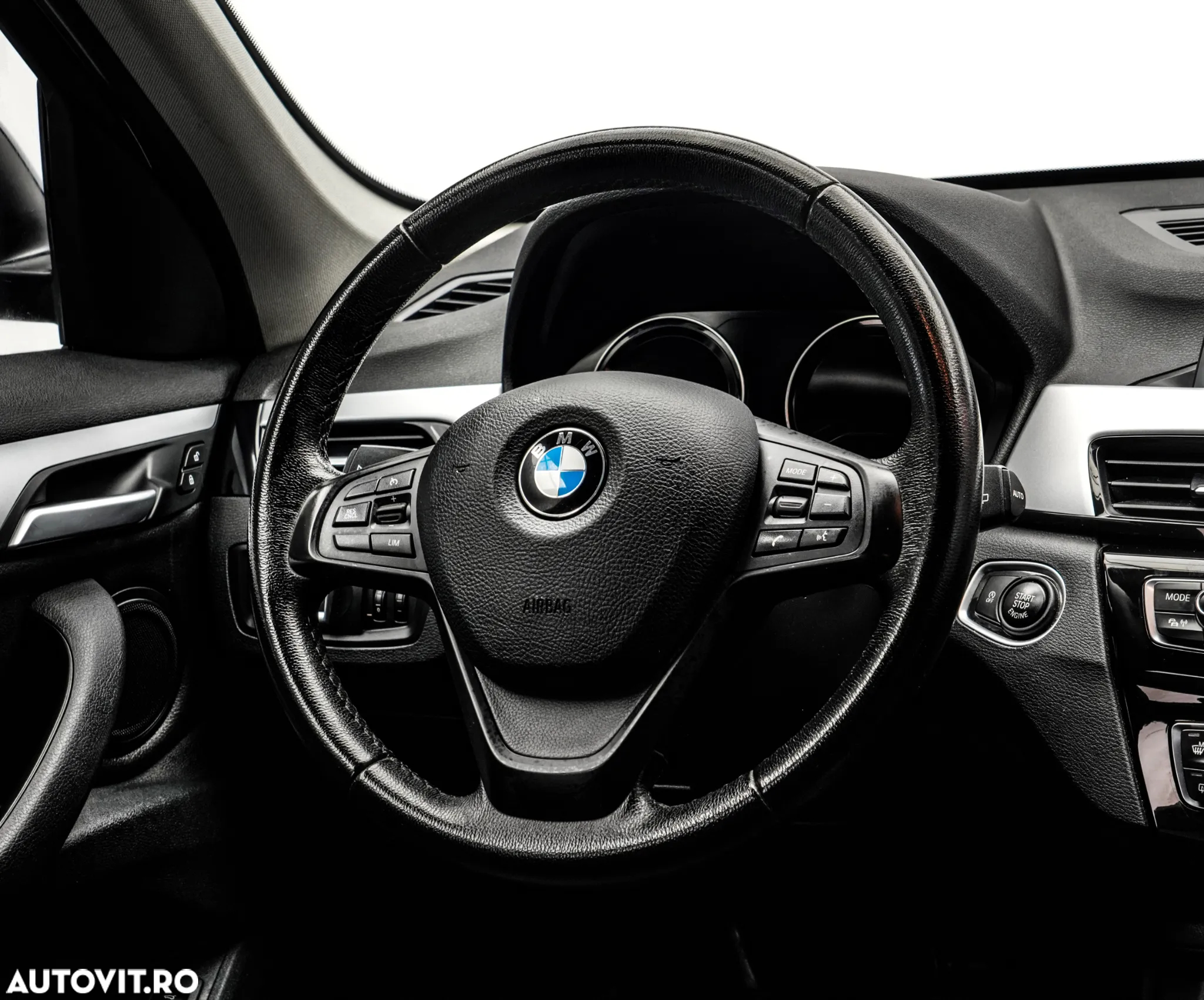 BMW X1 sDrive18d Sport Line - 17