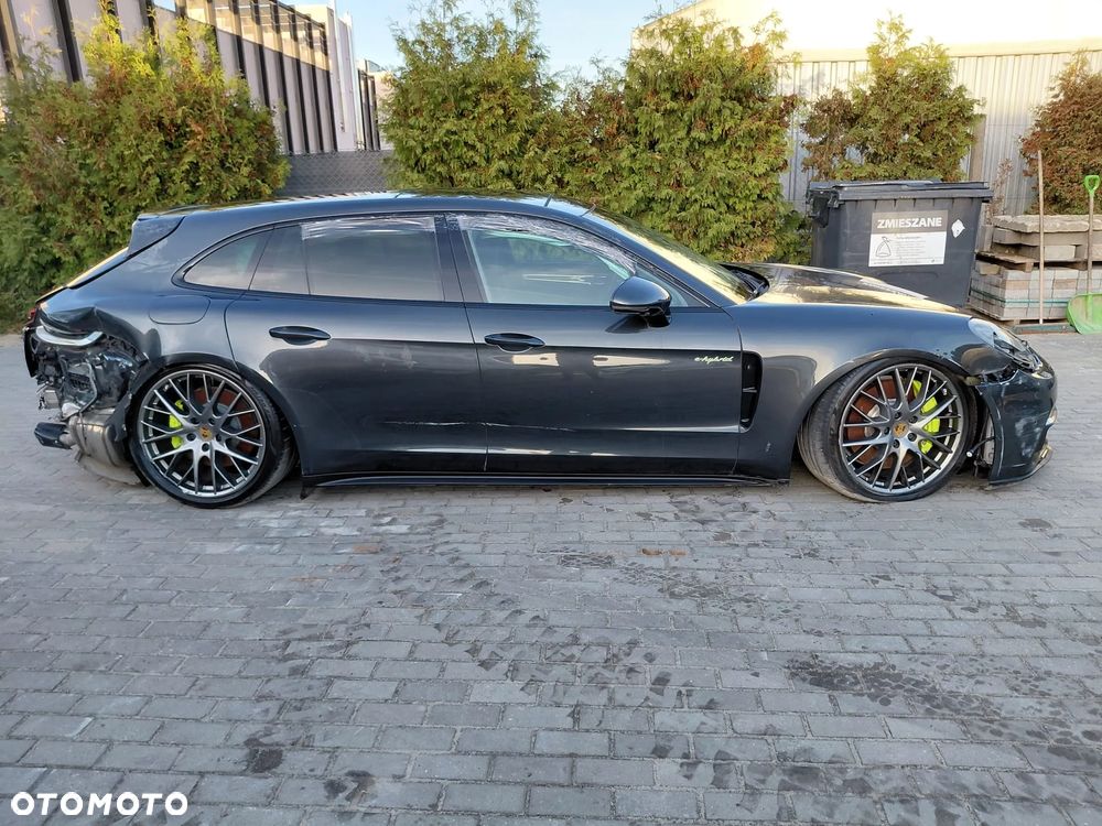Porsche Panamera - 13