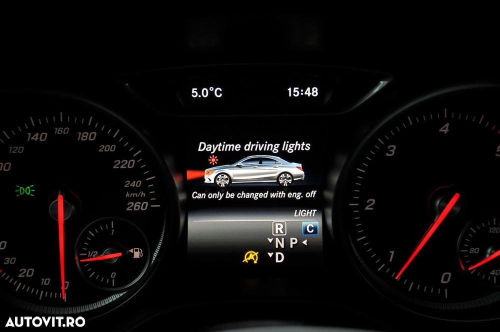 Mercedes-Benz CLA 200 d 7G-DCT AMG Line - 26