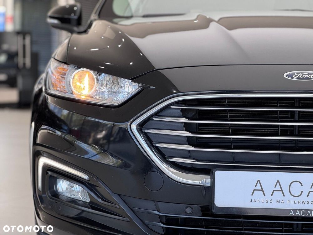 Ford Mondeo - 39