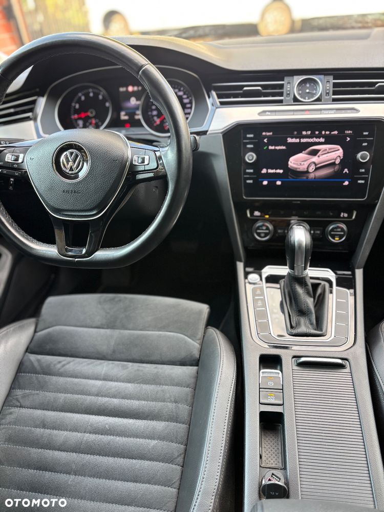 Volkswagen Passat Variant 1.5 TSI EVO Highline DSG - 20