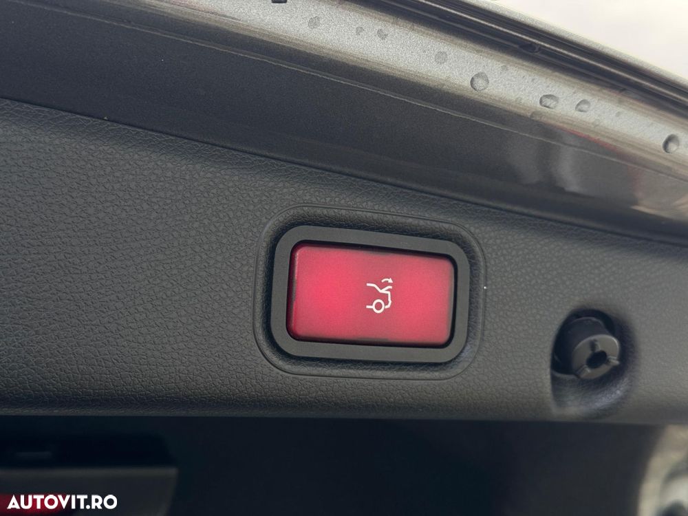 Mercedes-Benz E - 25