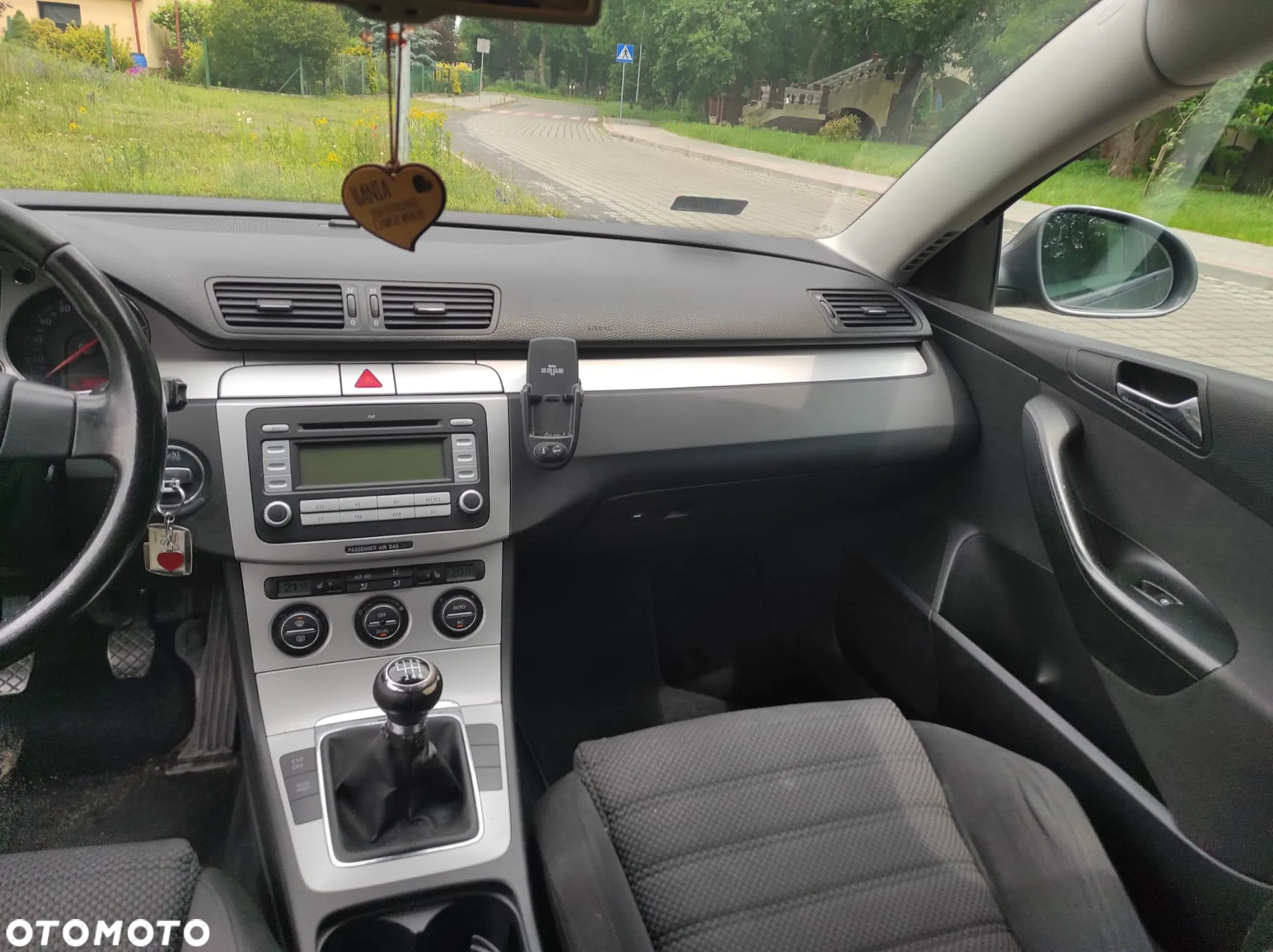 Volkswagen Passat 2.0 TDI Comfortline - 16