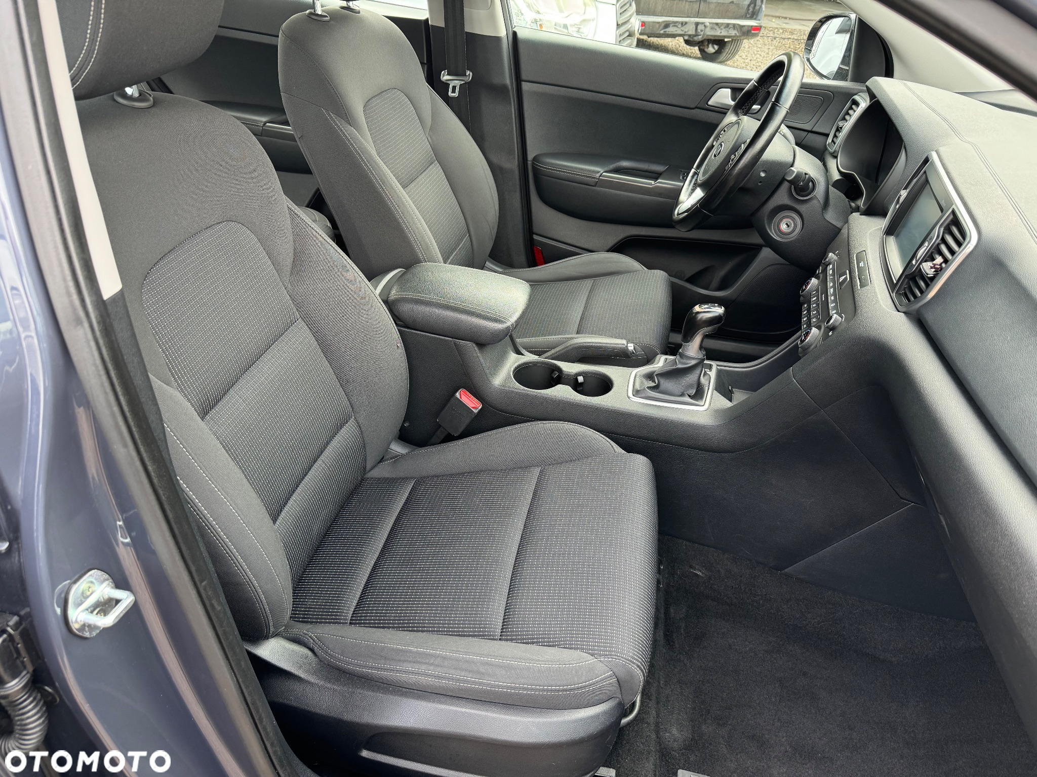Kia Sportage 1.7 CRDI M 2WD - 8