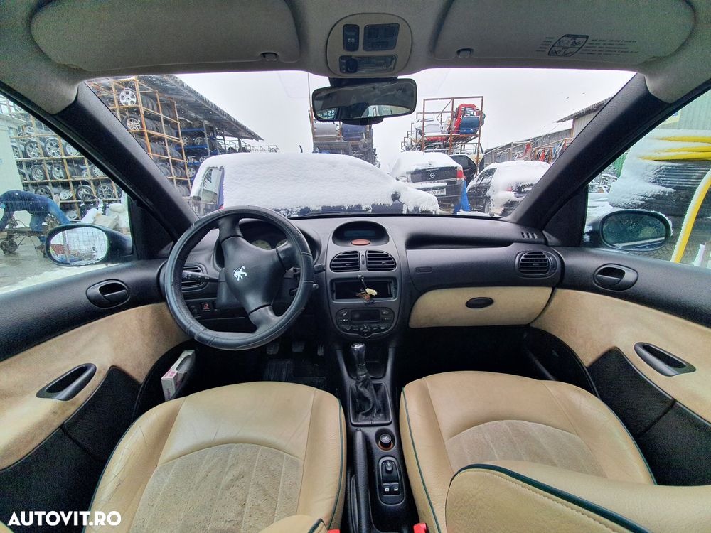 Dezmembrari  Peugeot 206  1998  > 0000 1.4 Benzina - 10