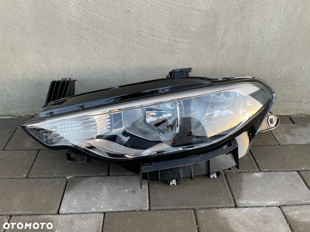LAMPA PRZEDNIA LEWA FIAT TIPO  2015-- NOWA AL - 1