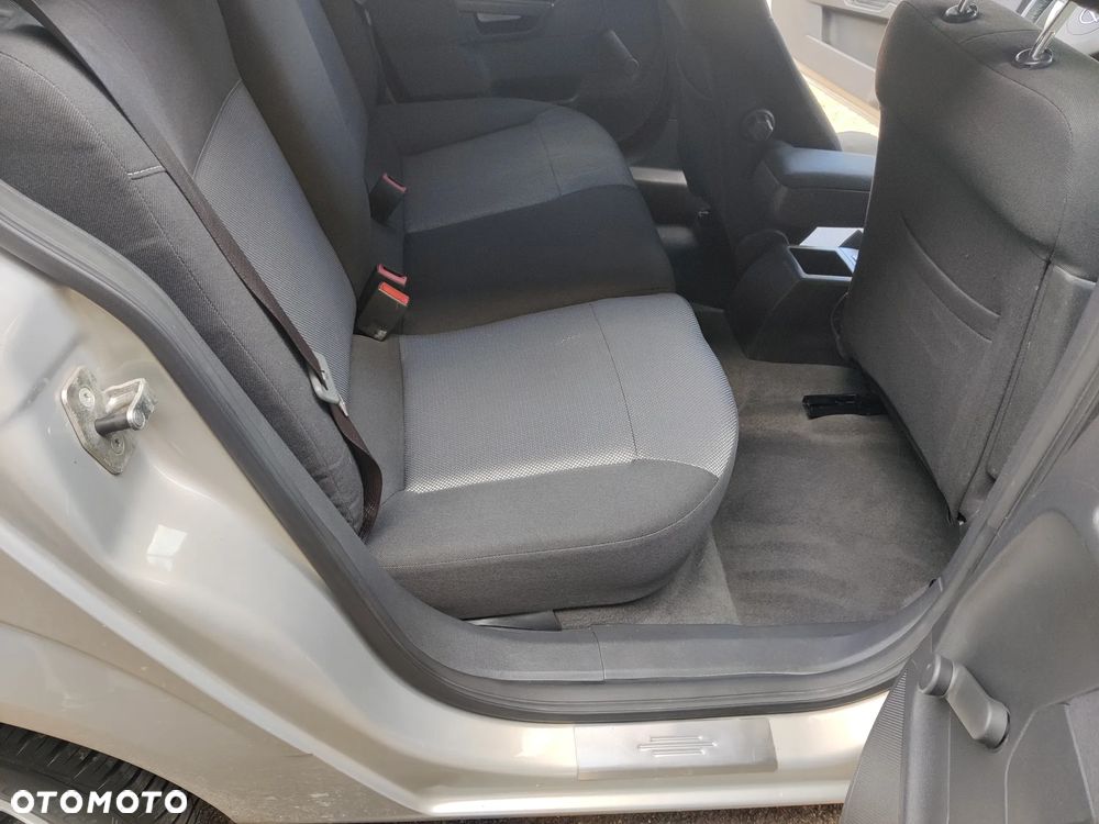 Opel Astra 1.6 Color Edition - 22
