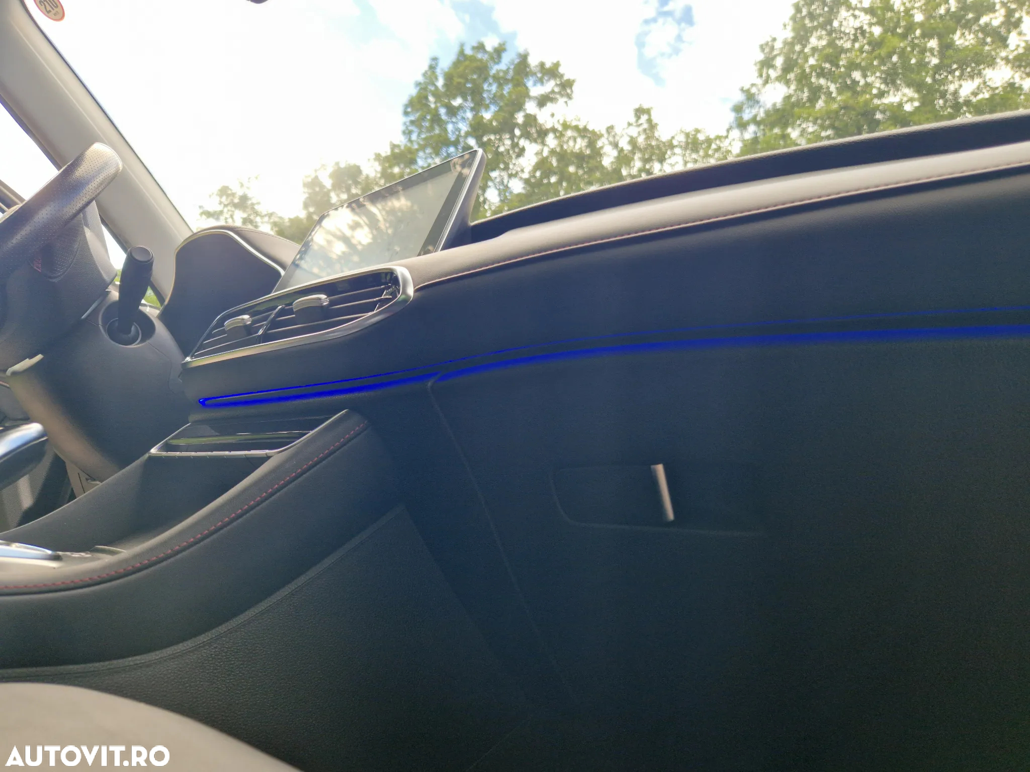 MG EHS 1.5T-GDI PHEV Luxury - 13