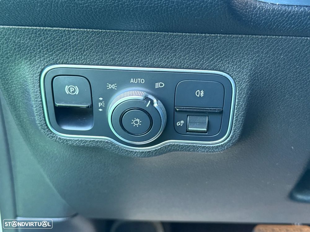 Mercedes-Benz GLB 180 d Style - 35