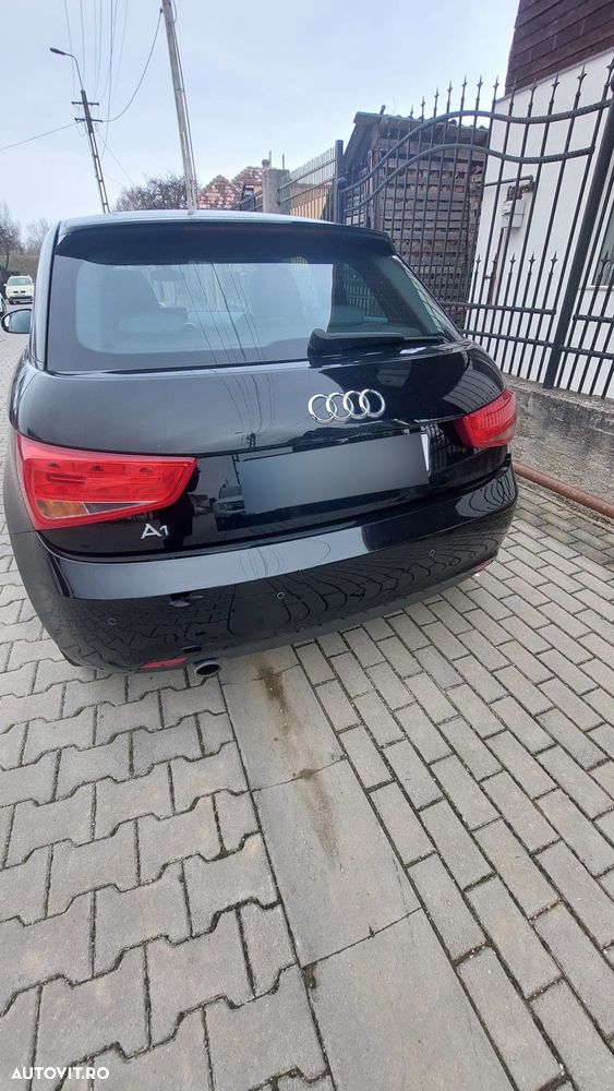Audi A1 1.6 TDI Attraction - 8