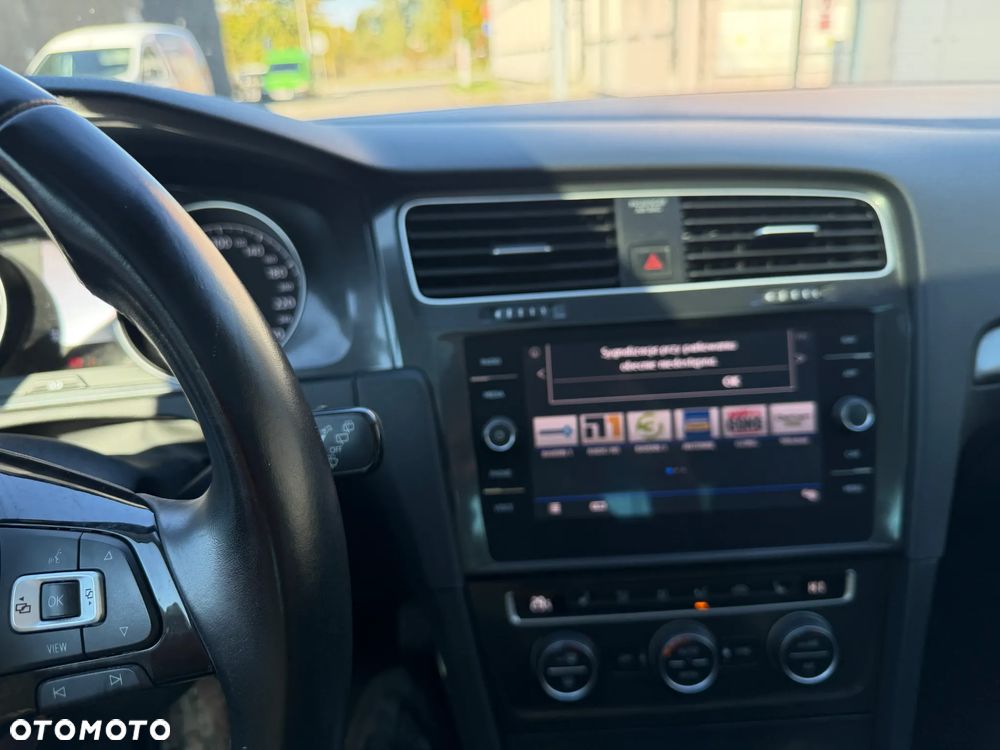 Volkswagen Golf 1.5 TSI EVO R-Line - 16