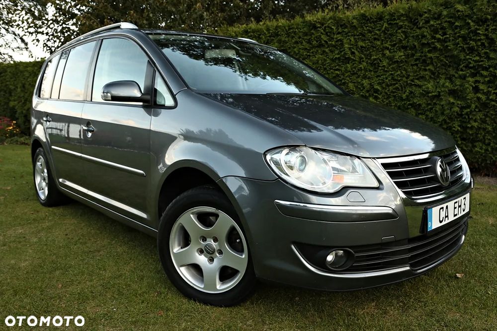 Volkswagen Touran - 3