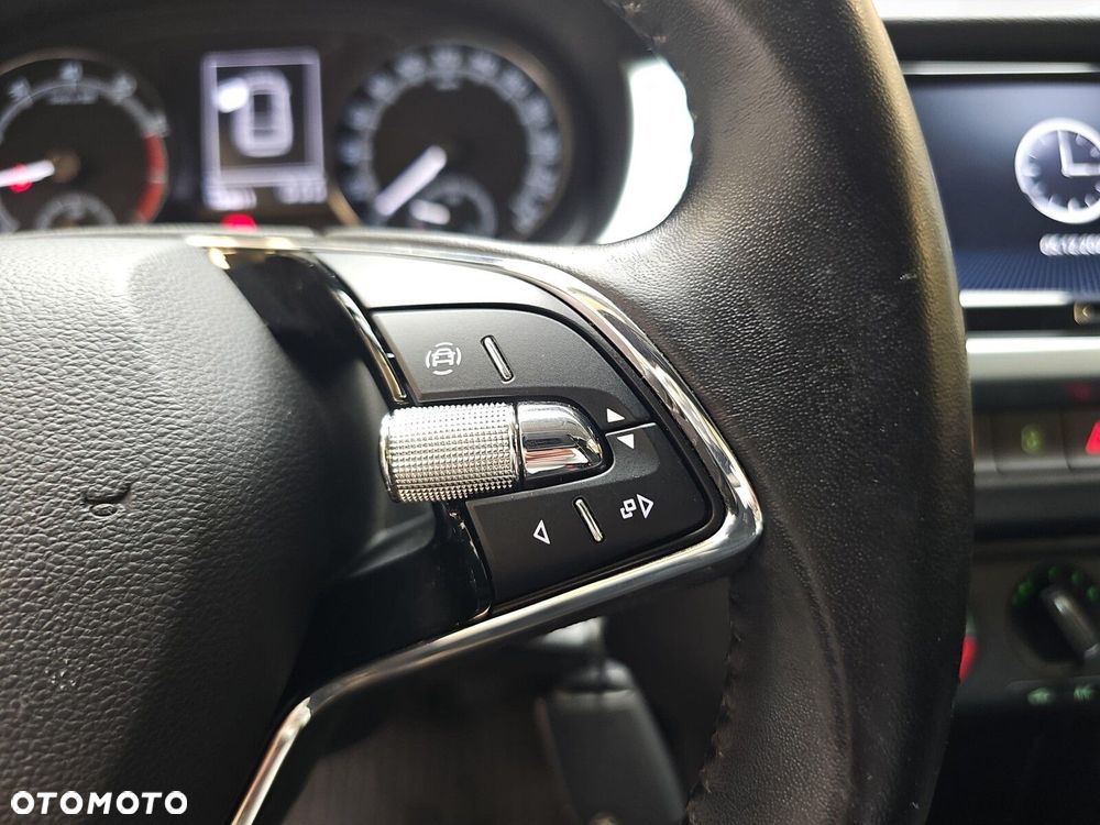 Skoda Fabia 1.0 TSI Ambition - 11